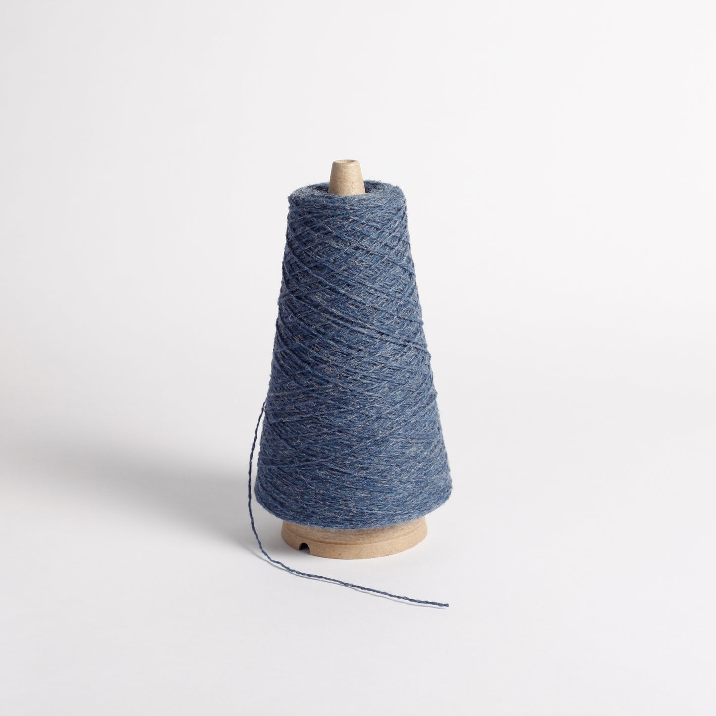 Pure New Wool - Nm 11.5/2 - Denim