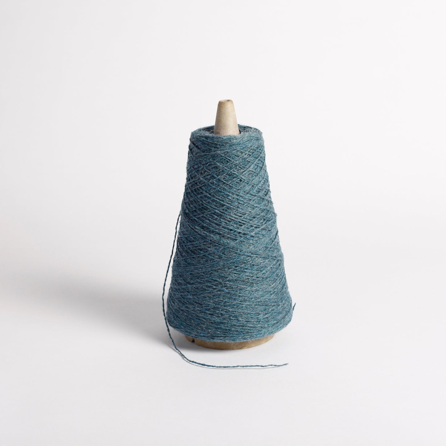 Pure New Wool - Nm 11.5/2 - Marlin